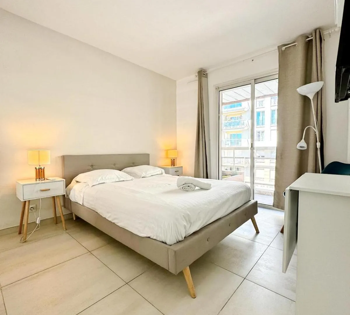 Apartment Villa D'Este - Apt 4 Prs - Clim - 300M Plage - Piscine-Parking En Option Juan-les-Pins